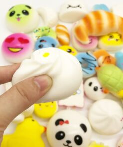 Huastyle 20pcs Squishies Toys Random Jumbo Medium Mini Slow Rising Kawaii Squishy Cake/Panda/Bread/Buns Phone Straps for Kids Stocking Stuffers Treasure Box Prizes Classroom 35 61XPwky6nSL