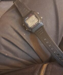 Casio Men's W800H-1AV Classic Sport Watch with Black Band 32 61XYcskzloL