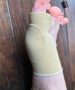 Flyen Bunion Corrector for Women and Men Bunion Pain Relief Protector Sleeves Kit - Relief Pain in Hallux Valgus, Big Toe Spacer Separators Brace Straighteners Splint 1 37 61XjTE24dvL