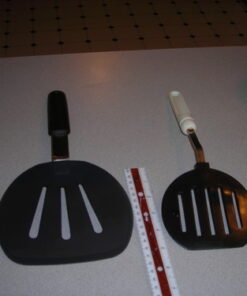 OXO Good Grips Silicone Flexible Pancake Turner, Black Silicone Turner 23 61XsgFq22wL