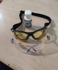 Jaws Spit Anti-Fog Gel Solution Defogger for Snorkel Mask, Scuba Divers, Paintball, Eye Wear, Sport Goggles, Made in The USA 1 Ounce (Pack of 1) 18 61YfHk96nIL