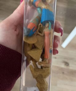 Safari Ltd. Ancient Egypt TOOB - 12 Mini Figurines: Nefertiti, Bastet, King Tut, Isis, Amulet, Mummy, Scarab, Pyramids, Sphinx, Thoth, Anubis & More - Educational Toys Boys, Girls & Kids 3+ 29 61Yr9aSpEyL