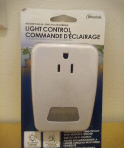 Westek MLC4BC Indoor Plug-In Motion Activated Light Control, No Size, White 1 36 61a4jQFd9L