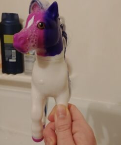 Breyer Color Changing Bath Toy | Ella the Horse | Purple / White with Surprise Pink Color | 7" x 7.5" |Ages 2+ | Model #7107 Ella Horse 22 61a5MjXOYkL