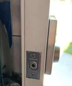 Kwikset 92640-001 Contemporary Electronic Keypad Single Cylinder Deadbolt with 1-Touch Motorized Locking, Satin Nickel, 8 x 4 x 6 41 61an09iB1QL