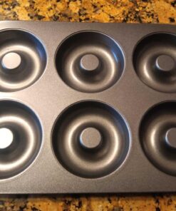 Wilton 6-Cavity Doughnut Baking Pan, Makes Individual Full-Sized 3 3/4" Donuts or Baked Treats, Non-Stick and Dishwasher Safe, Enjoy or Give as Gift, Metal (1 Pan) 1 Pack Wilton Nonstick 6-Cavity Donut Pan 35 61atbhNAm9L