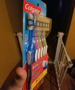 Colgate Extra Clean Toothbrush, Soft Toothbrush for Adults, 6 Count (Pack of 1), Packaging May Vary 6 Count (Pack of 1) Extra Clean Soft 47 61b1rwleILL