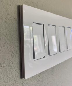 Lutron Claro 4 Gang Decorator/Rocker Wallplate, Gloss, White (1-Pack) | CW-4-WH 1 Pack 33 61bPeG4DjsL