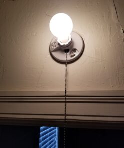 EATON Wiring 667-SP 660-Watt 125-volt Medium Base Ceiling Receptacle Lamp Holder with Pull Chain, Porcelain, White 15 61bRq3DwnlL