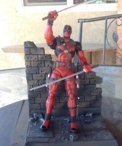 Diamond Select Toys Marvel Select: Deadpool Action Figure,Red,black,Standard 25 61bytrI8kkL