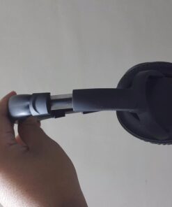 Alphasonik V50BT Bluetooth Headphones for Those Looking for a Pair of Wireless Headphones with Excellent Sound Quality. Bluetooth 5.0 connectivity and up to 30 Hours of Playtime on a Single Charge. 54 61fOJ789YXL