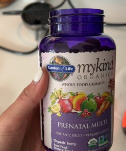 Garden of Life Organics Prenatal Gummies Multivitamin with Vitamin D3, B6, B12, C & Folate for Healthy Fetal Development – Organic, Non-GMO, Gluten-Free, Vegan, Berry Flavor, 30 Day Supply 29 61fpwT3YQQL