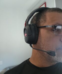 HyperX Cloud Flight - Wireless Gaming Headset, Long Lasting Battery up to 30 Hours, Detachable Noise Cancelling Microphone, Red LED Light, Comfortable Memory Foam, Works with PC, PS4 & PS5 Black, Red 49 61g00nrgNtL