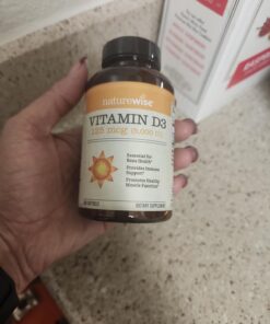 NatureWise Vitamin D3 5000iu (125 mcg) 1 Year Supply for Healthy Muscle Function, and Immune Support, Non-GMO, Gluten Free in Cold-Pressed Olive Oil, Packaging Vary ( Mini Softgel), 360 Count 360 Count (Pack of 1) 31 61gM3gBRMrL