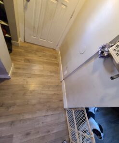 Bona Multi-Surface Floor Polish - 32 fl oz - High Gloss Shine - 32 oz covers 500sq ft of flooring - for use on Stone, Tile, Laminate, and Vinyl Floors Multi-Surface - High Gloss 32 Fl Oz (Pack of 1) 31 61i17wsgpL