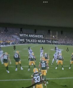 Mini Projector for iPhone, ELEPHAS 2023 Upgraded 1080P HD Projector, 8000L Portable Projector with Tripod and Carry Bag, Movie Projector Compatible with Android/iOS/Windows/TV Stick/HDMI/USB WhiteBlack 29 61ifOT31yXL