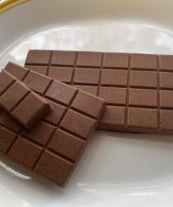 Better Shea Butter Raw Cocoa Butter - Unrefined, 100% Pure, Food Grade - Use for Cocoa Lip Balm, Stretch Marks Cream, Cacao Butter Cream, Scars Oil, Whipped Lotion - Skin & Hair Moisturizer 8 oz Block Bar 8 Ounce (Pack of 1) 37 61iuy0kDtfL