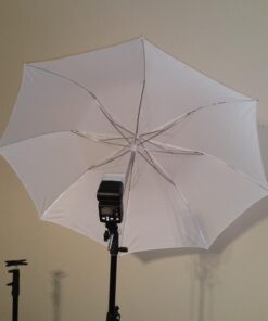 Neewer Universal E-Type Camera Flash Speedlite Mount Light Stand Bracket Umbrella Shoe Holder Compatible with Nikon Pentax Olympus and other Flashes with Standard Shoe Mount 28 61jWzVwhsdL