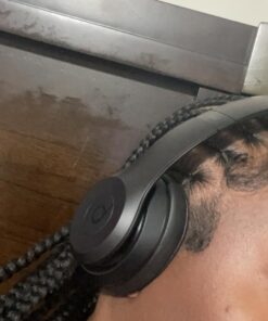 Beats Solo3 Wireless On-Ear Headphones - Apple W1 Headphone Chip, Class 1 Bluetooth, 40 Hours of Listening Time, Built-in Microphone - Black (Latest Model) Without AppleCare+ 40 61li1kMzDEL