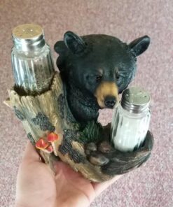 Black Bear Glass Salt and Pepper Shaker Set Sculpture Kitchen Decor in Rustic Lodge and Cabin Figurines by Home-n-Gifts 17 61lkeqGYUZL