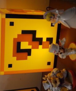 Paladone Super Mario Brothers Question Block Lamp, Light Up Figure Classic 41 61lpHgF5tYL