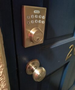 Kwikset 92640-001 Contemporary Electronic Keypad Single Cylinder Deadbolt with 1-Touch Motorized Locking, Satin Nickel, 8 x 4 x 6 32 61mBFgKdaOL