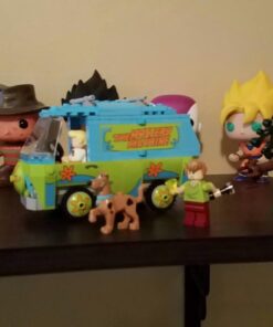 LEGO Scooby-Doo 75902 The Mystery Machine Building Kit 61 61mZ6Rif2CL