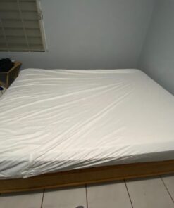 Utopia Bedding Premium Zippered Mattress Encasement (Fits 12 Inches Mattress, Queen) - Waterproof and Bed Bug Proof Mattress Protector - Six-Sided Mattress Cover 12" Deep 30 61moxTyW2rL