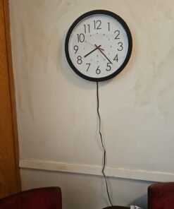 THE CHICAGO LIGHTHOUSE Electric Clock with White Dial, 14-1/2-Inch, Black Frame (67801103) 14 61mqJjos BL