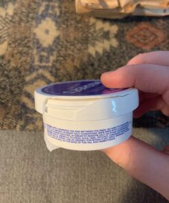 Musher's Secret Dog Paw Wax 60 g (2.1 oz) - Moisturizing Dog Paw Balm that Creates an Invisible Barrier That Protects and Heals Dry Cracked Paws - All-Natural with Vitamin E and Food-Grade Ingredients 2.1 Ounce (Pack of 1) 44 61myckKy9L