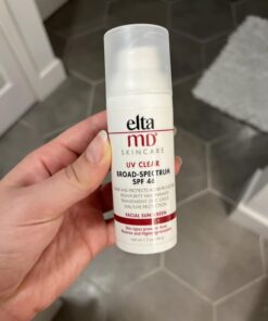 EltaMD UV Clear Face Sunscreen, SPF 46 Oil Free Sunscreen with Zinc Oxide, Protects and Calms Sensitive Skin and Acne-Prone Skin, Lightweight, Silky, Dermatologist Recommended, 1.7 oz Pump 41 61n i9AKCKL