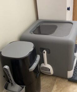 Litter Genie Plus Pail (Black) | Cat Litter Waste Disposal System for Odor Control | Includes 1 Square Refill Bag 46 61nnaxNvOyL