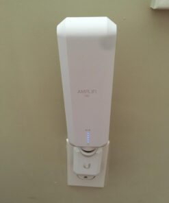 AmpliFi HD WiFi System by Ubiquiti Labs, Seamless Whole Home Wireless Internet Coverage, HD WiFi Router, 2 Mesh Points, 4 Gigabit Ethernet, 1 WAN Port, Ethernet Cable, Replaces Router & WiFi Extenders AmpliFi HD 35 61nqekICpL