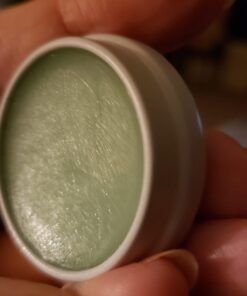 Tattoo Goo Original Travel Size Tattoo After Care, Natural Tattoo Balm with Beeswax and Cocoa Butter, Soothing Tattoo Ointment and Brightening Care, .32 oz; Packaging may vary 35 61oU1vSvsKL