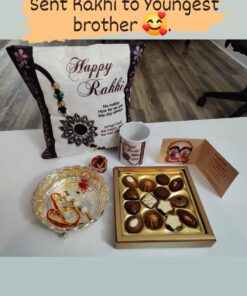 Lindt Swiss Luxury Selection Assorted Chocolates, Chocolate Gift Box, Great for gift giving, 5.1 oz Gift Box Chocolate, White Chocolate, Dark Chocolate 5.1 Ounce (Pack of 1) 16 61oacI1P3PL