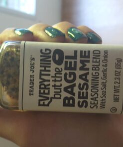 Trader Joe's Everything but the Bagel Sesame Seasoning Blend 2.3 oz, Pack of 1 Garlic 2.3 Ounce (Pack of 1) 25 61ohKXH3haL