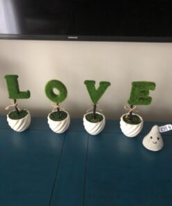 MyGift Set of 4 Decorative Artificial Sculpted Topiary Hedge Planter with Lettering That Spell Love in White Ceramic Pots 31 61p78fyrU2L