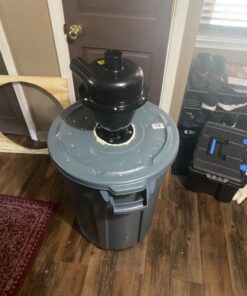 Rubbermaid Commercial Products BRUTE Heavy-Duty Trash/Garbage Can, 32-Gallon, Gray, Waste Container Home/Garage/Bathroom/Outdoor/Driveway 1 Pack 27 61p9KwvQL