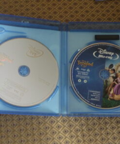 Tangled (Two-Disc Blu-ray/DVD Combo) Blu-ray March 29, 2011 12 61pQgoWMWRL