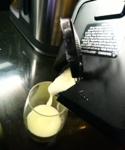 Ninja Smart Screen Blender with 1000-Watt Base, 4-Auto-iQ Programs, Touchscreen Display, Total Crushing Pitcher, (CT650), Black 72 oz. 42 61qAyLWCXRL