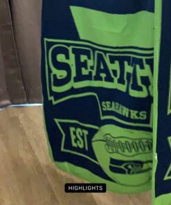 Northwest NFL Unisex-Adult Fleece Throw Blanket Seattle Seahawks 50" x 60" Marque 15 61qTfYFCOsL