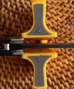 Smith's CCKS 2-Step Knife Sharpener - Yellow - 2-Step Preset Coarse & Fine Slots - Outdoor Handheld Knife Sharpener - Fishing, Hunting, Fillet, Pocket Knives - Compact Plastic Portable Keychain Tool 28 61r6puIWuL