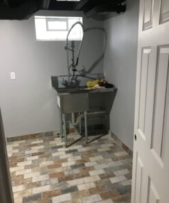 GRIDMANN Stainless Steel 1 Compartment Utility Sink with Right Drainboard, NSF Certified Commercial Kitchen Sink, 18" x 18" x 12" Bowl 25 61r7w F3yfL