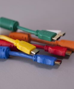 Monoprice HDMI High Speed Cable - 6 Feet - White, 4K@60Hz, HDR, 18Gbps, YUV 4:4:4, 28AWG - Select Series 8 61rN9akZbfL