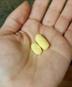 One A Day Women’s Petites Multivitamin,Supplement with Vitamin A, C, D, E and Zinc for Immune Health Support, B Vitamins, Biotin, Folate (as folic acid) & more,Tablet, 160 count 160 Count (Pack of 1) 41 61rTDtNtCVL 1