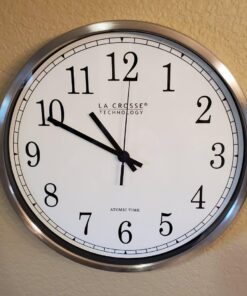 La Crosse Technology 12 Inch Atomic Analog Wall Clock, Aluminum (WT-3126B) 17 61s3zcf4PL