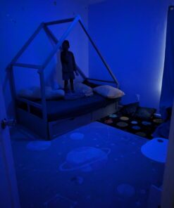 Amazon Basics - Smart A19 LED Light Bulb, 2.4 GHz Wi-Fi, 7.5W (Equivalent to 60W) 800LM, Works with Alexa Only, 1-Pack, Certified for Humans, Multicolor Color Changing 1 Pack 25 61sG98RMsxL