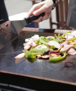 Blackstone 1542 Flat top Griddle Professional Grade Accessory Tool Kit (5 Pieces) 16 oz Bottle, Two Spatulas, Chopper/Scraper and One Cookbook-Perfect for Cooking Indoor or Outdoor, Multicolor 27 61sGZDZQGyL