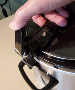 Crock-Pot 7 Quart Portable Programmable Slow Cooker with Timer and Locking Lid, Stainless Steel 71 61sepE0eOKL