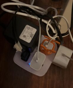 6 Ft Surge Protector Power Strip - 8 Widely Outlets with 4 USB Ports, 3 Side Outlet Extender with 6 Feet Extension Cord, Flat Plug, Wall Mount, Desk USB Charging Station, ETL,White 6 Ft 32 61sknSRfOVL